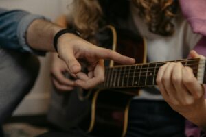How-to-Find-Acoustic-Guitar-Lessons-Near-Me-in-5-Simple-Steps-–-Perfect-for-Beginners-scaled